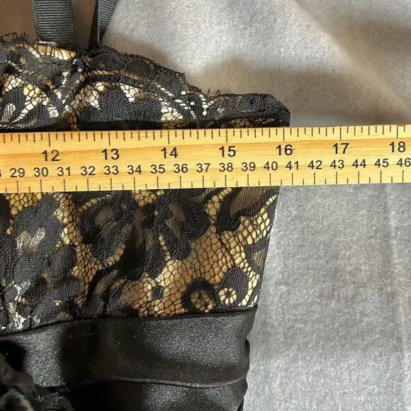 Romantic Goth Evening Empire Gown Black Lace Tiered Tulle Rosette Formal 5/6 - Picture 12 of 14